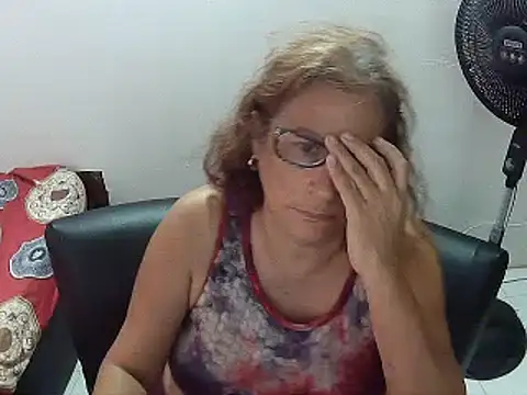 charrysexy1 online show from December 2024 04:50:01 PM