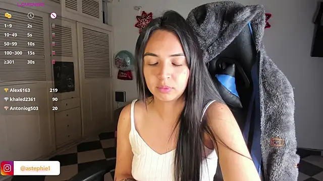 Miss Nicole online show from December 2024 05:16:02 AM