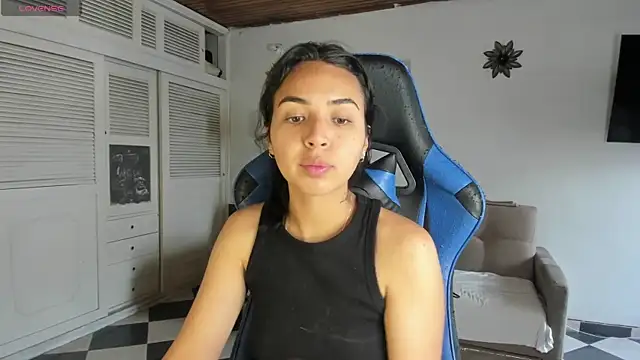 Miss Nicole online show from January 2025 07:52:01 PM