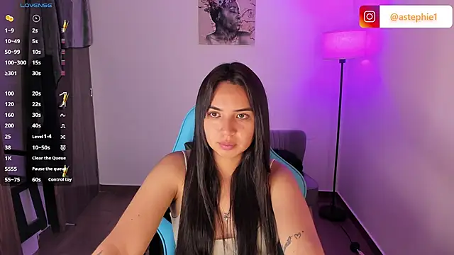 Miss Nicole online show from March 2026 01:11:01 AM