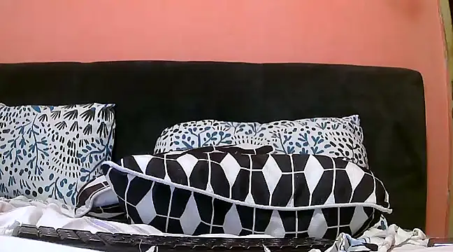 Snapshot of Drama-gal chatting on March 2025 12:03:01 PM Drama-gal online show from March 2025 12:03:01 PM