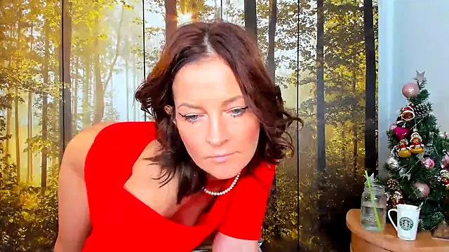 Snapshot of ViciousSiren chatting on December 2025 06:52:01 AM ViciousSiren online show from December 2025 06:52:01 AM