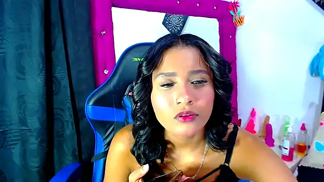 Jenng18 online show from May 2026 04:30:01 AM