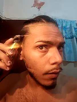 Snapshot of apolodiosgriego chatting on November 2025 03:24:02 PM apolodiosgriego online show from November 2025 03:24:02 PM