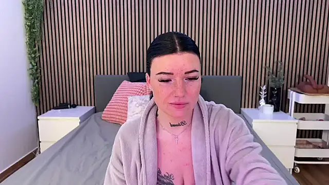 Snapshot of LizaRoxx chatting on March 2025 10:24:01 AM LizaRoxx online show from March 2025 10:24:01 AM