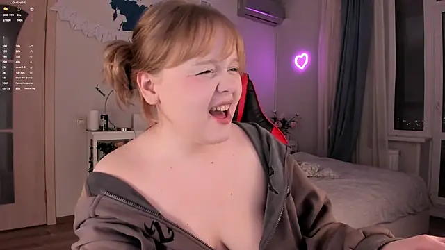 LisaLaas online show from December 2024 09:42:02 PM