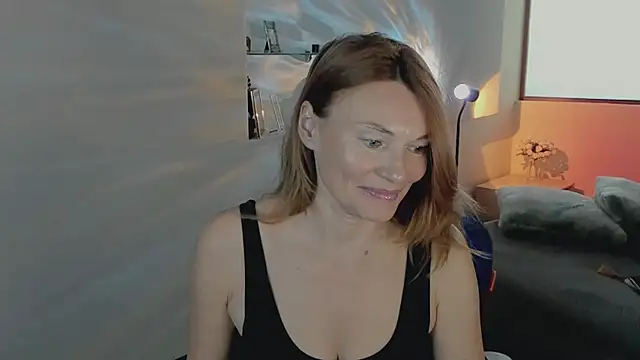MistyBarnes online show from May 2026 12:32:01 PM