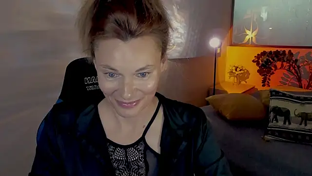 MistyBarnes online show from May 2026 02:45:01 PM