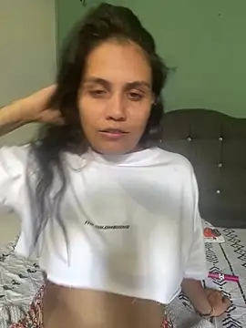 Snapshot of Miley_and_Vash chatting on December 2024 04:24:02 PM Miley and Vash online show from December 2024 04:24:02 PM