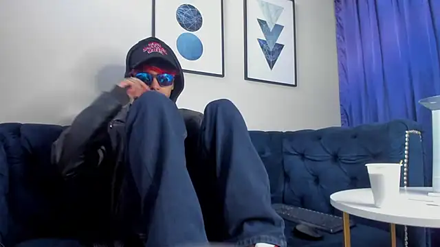 AcidMilo online show from December 2024 01:36:02 PM