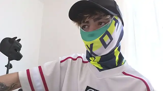 AcidMilo online show from February 2025 01:49:02 PM