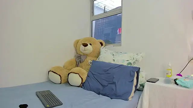 Snapshot of SEJMET_LOVE_ chatting on December 2024 01:38:02 PM SEJMET LOVE online show from December 2024 01:38:02 PM