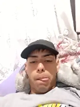 Snapshot of SEBASTHIAN chatting on January 2026 03:22:01 AM SEBASTHIAN online show from January 2026 03:22:01 AM