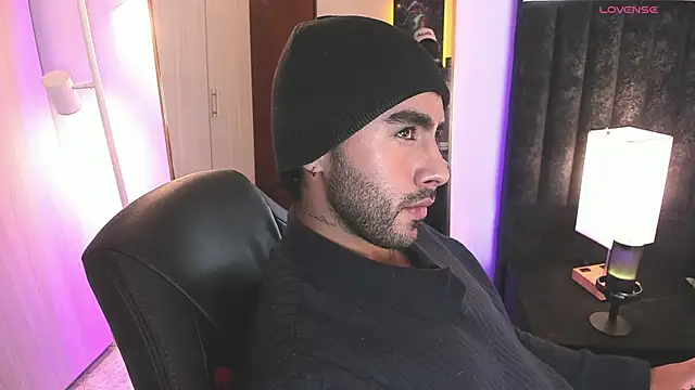 ItsMeEros online show from April 2026 10:51:02 PM