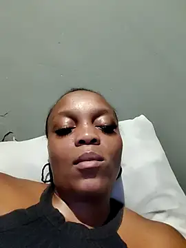 Snapshot of EbonyBuu chatting on February 2026 10:52:02 PM EbonyBuu online show from February 2026 10:52:02 PM