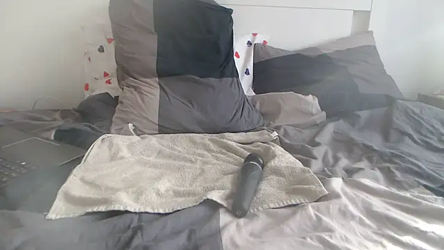 Snapshot of fuckable_milf chatting on October 2025 07:09:01 AM fuckable milf online show from October 2025 07:09:01 AM