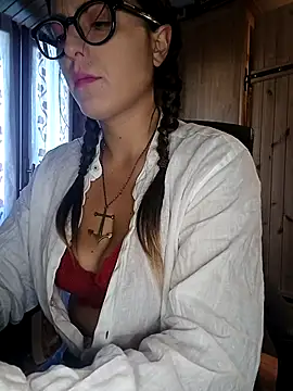 dolcehelena993 online show from September 2025 12:28:01 PM