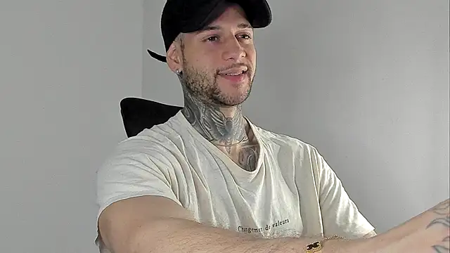  jamesleandros1 online show from September 2025 04:39:02 AM