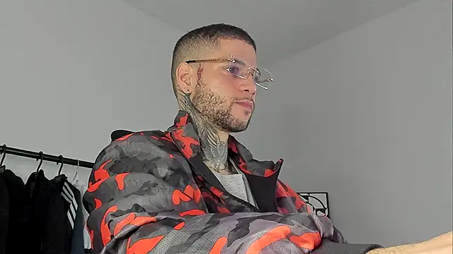  jamesleandros1 online show from November 2025 11:10:02 AM