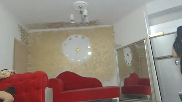 Snapshot of AnnaBellaLuckyXOXO chatting on January 2025 09:13:01 AM AnnaBellaLuckyXOXO online show from January 2025 09:13:01 AM