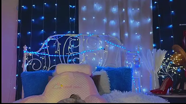 Snapshot of Funny_Bunny chatting on January 2025 01:04:01 AM Funny Bunny online show from January 2025 01:04:01 AM