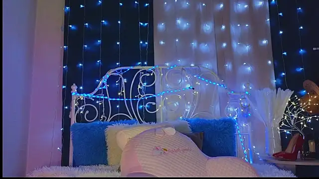 Snapshot of Funny_Bunny chatting on January 2025 10:45:01 PM Funny Bunny online show from January 2025 10:45:01 PM