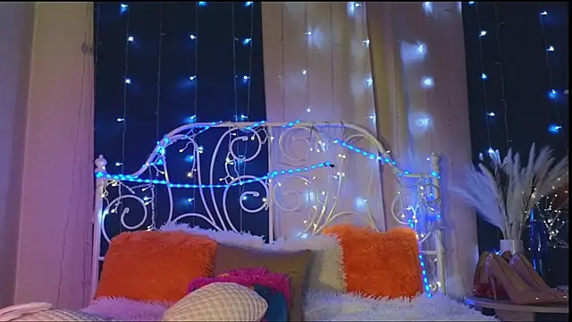 Snapshot of Funny_Bunny chatting on February 2025 12:42:01 AM Funny Bunny online show from February 2025 12:42:01 AM