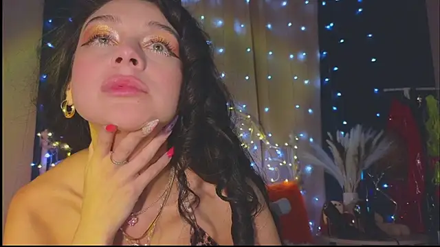 Snapshot of Funny_Bunny chatting on February 2025 01:59:02 AM Funny Bunny online show from February 2025 01:59:02 AM