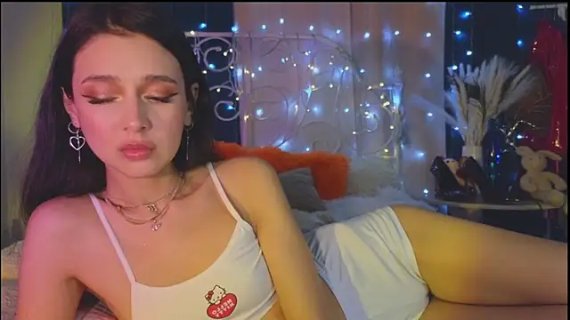 Snapshot of Funny_Bunny chatting on March 2025 02:46:02 AM Funny Bunny online show from March 2025 02:46:02 AM