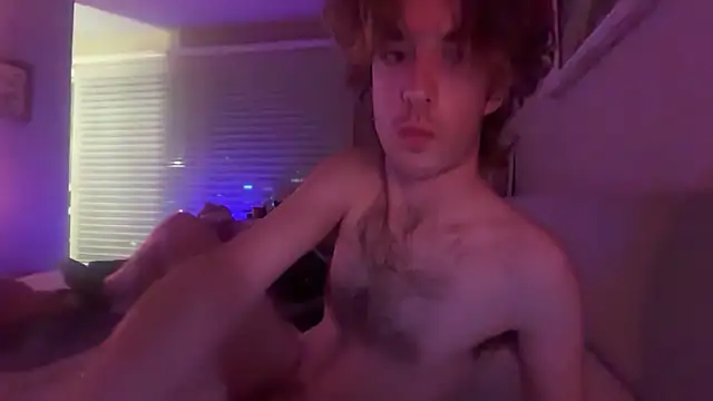 Snapshot of brokewbigdick chatting on March 2026 03:33:01 AM brokewbigdick online show from March 2026 03:33:01 AM