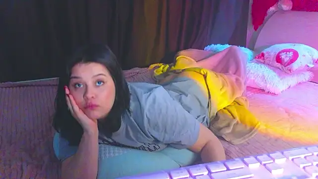 Snapshot of Malika_uAngel chatting on February 2026 07:51:01 AM Malika uAngel online show from February 2026 07:51:01 AM