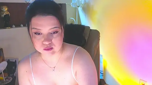 Snapshot of Malika_uAngel chatting on April 2026 01:41:02 AM Malika uAngel online show from April 2026 01:41:02 AM