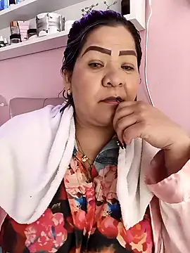 Dalessa Bigtits online show from April 2026 07:37:02 PM