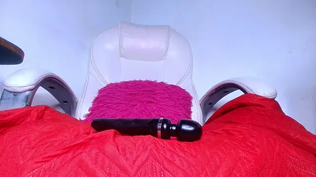 Snapshot of naomi_kyse chatting on March 2025 03:05:02 AM naomi kyse online show from March 2025 03:05:02 AM