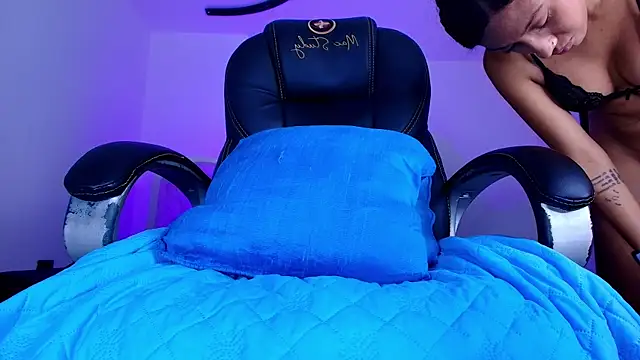 naomi kyse online show from May 2026 03:04:02 AM
