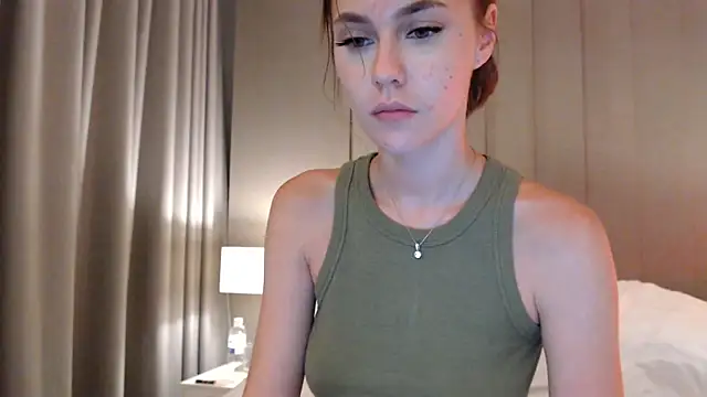 Snapshot of Meow_Sophie chatting on February 2025 05:48:01 PM Meow Sophie online show from February 2025 05:48:01 PM