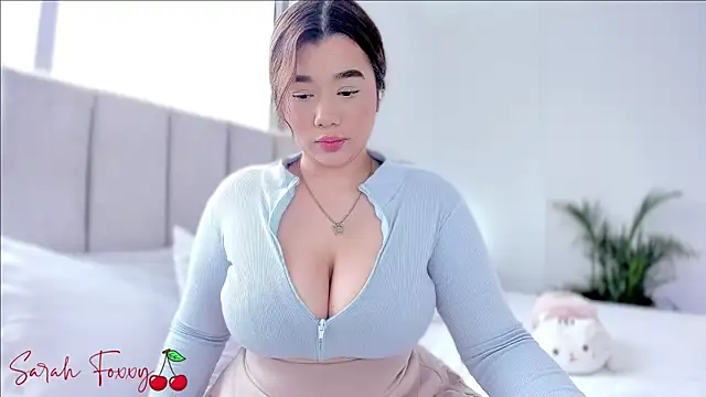 Foxxy222  online show from February 2025 09:46:01 PM