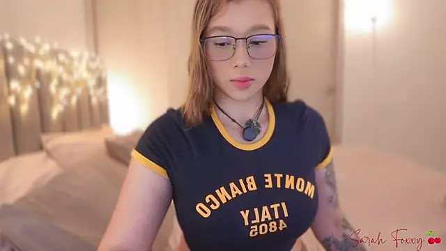 Foxxy222  online show from February 2026 01:36:01 AM