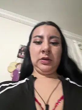 Abril Luv online show from February 2026 01:00:02 AM