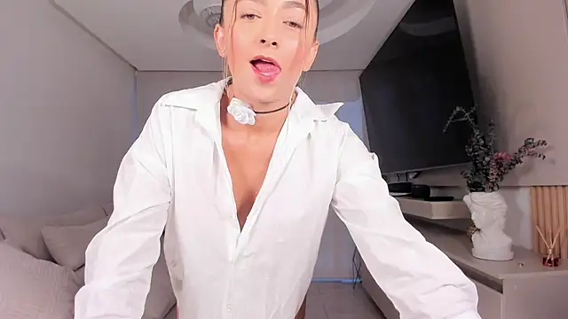 wandathompson  online show from January 2025 11:19:02 AM