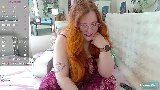 FluffyRainbowKity online show from June 2026 08:27:02 AM