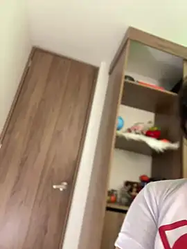 Snapshot of andra_rose chatting on December 2024 02:04:02 AM andra rose online show from December 2024 02:04:02 AM