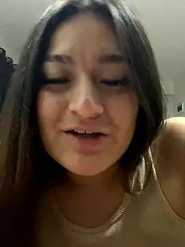 LuceroRm online show from November 2025 04:57:02 AM