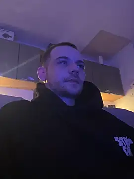 Snapshot of Z1uk chatting on February 2026 01:21:02 AM Z1uk online show from February 2026 01:21:02 AM