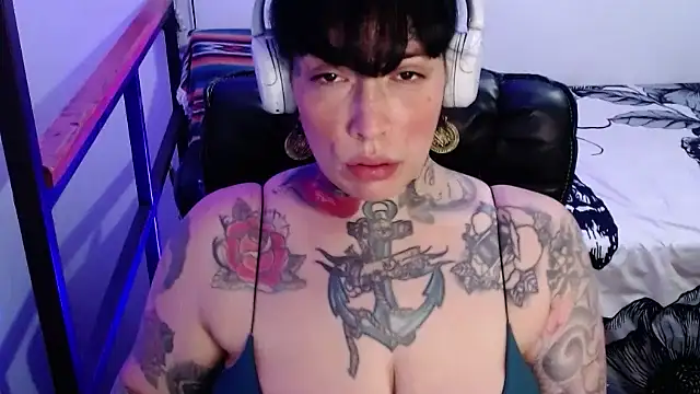 Snapshot of VampGirl1 chatting on January 2025 09:07:01 PM VampGirl1 online show from January 2025 09:07:01 PM