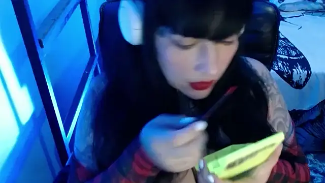 Snapshot of VampGirl1 chatting on February 2025 12:08:02 AM VampGirl1 online show from February 2025 12:08:02 AM