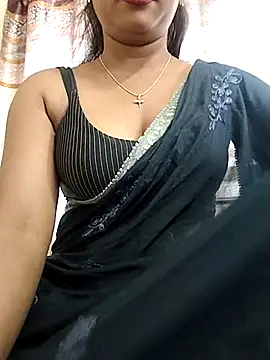 Snapshot of ANGE-MOU chatting on May 2026 04:06:02 AM ANGE-MOU online show from May 2026 04:06:02 AM