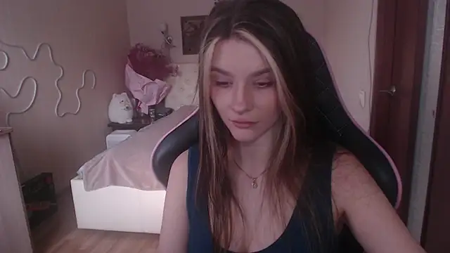 jeann elsaa online show from February 2025 06:31:02 PM