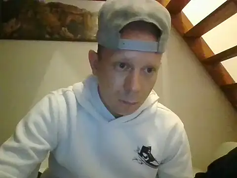 IkarosSS online show from July 2026 01:34:01 AM