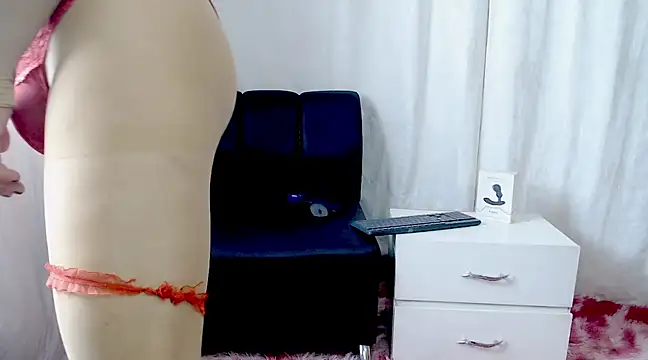 Astrid  V  online show from February 2025 04:05:01 PM